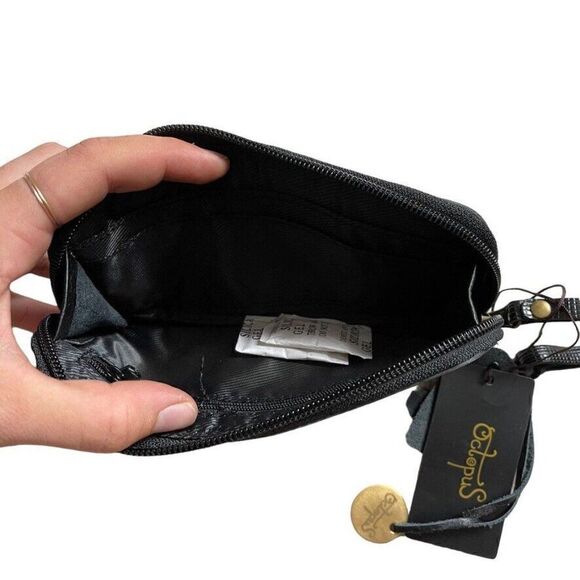 NWT Octopus Handbags Handmade Black White Leather Polka Dot Zip Wristlet Wallet - Picture 6 of 6